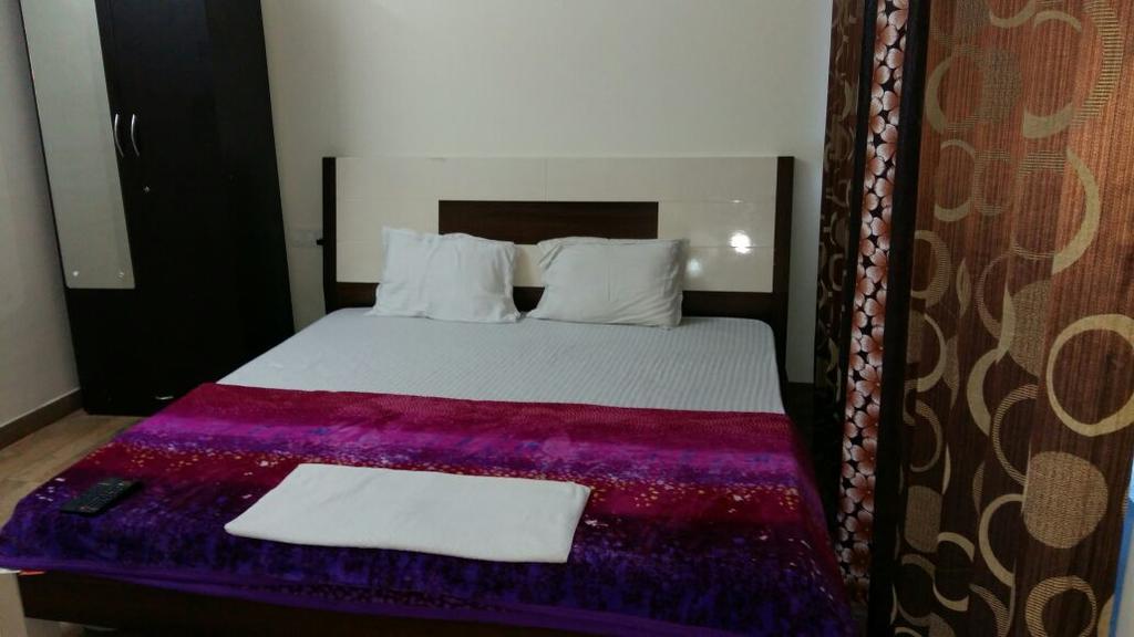 Asian Suites Tulsi Aura Нави Мумбай Екстериор снимка