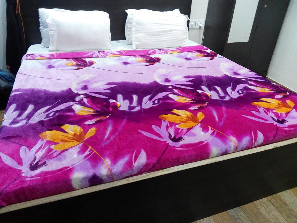 Asian Suites Tulsi Aura Нави Мумбай Екстериор снимка